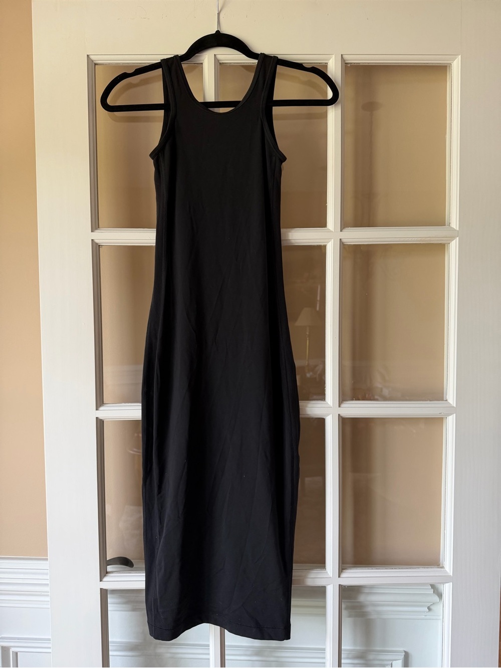 Lululemon Black Fitted Midi Dress with Ribbed Stretch Accent - Picture 2 of 4
